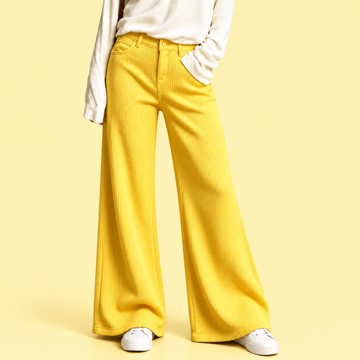 Women’s Relaxed Fit Patterned Straight-Leg Pants