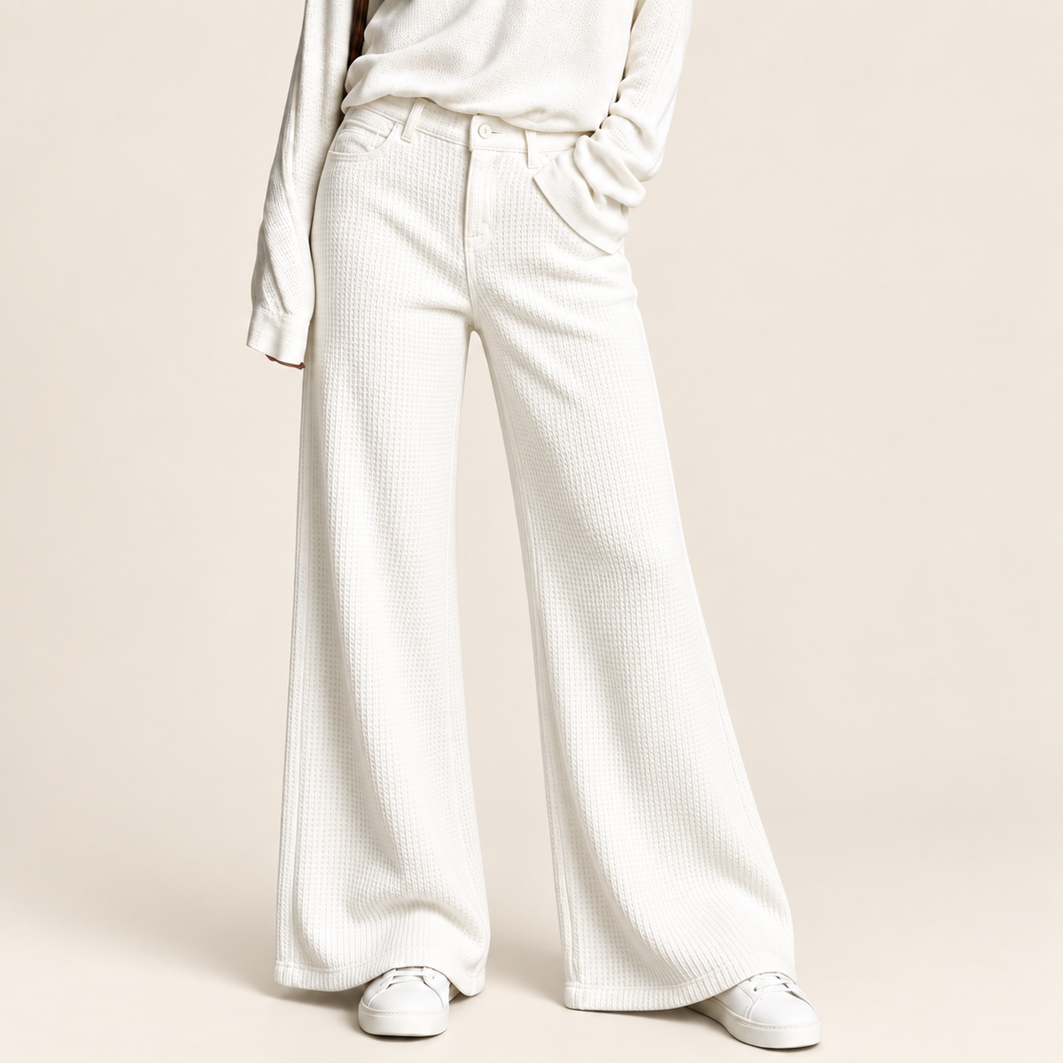 Women’s Relaxed Fit Patterned Straight-Leg Pants