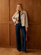 Women’s Cropped Trench Coat – Classic Collar, Oversized Fit, Checkered Lining & Functional Pockets