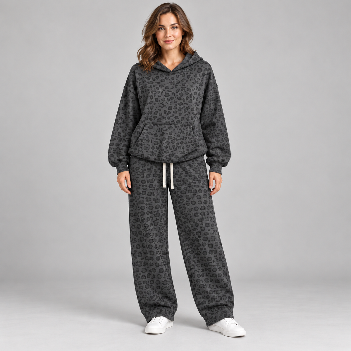 🐆 Leopard Print 2-Piece Set – Relaxed Hoodie & Drawstring Pants
