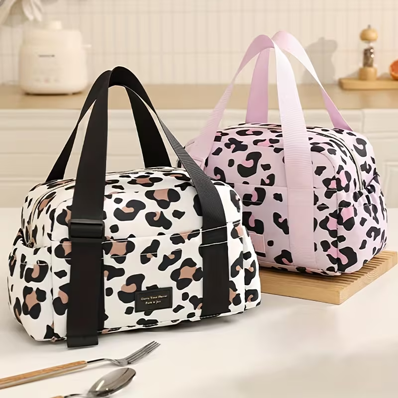 🥪Large capacity waterproof and insulated lunch bag🥪