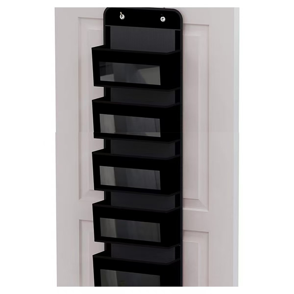 Large capacity hanging storage bag behind the door